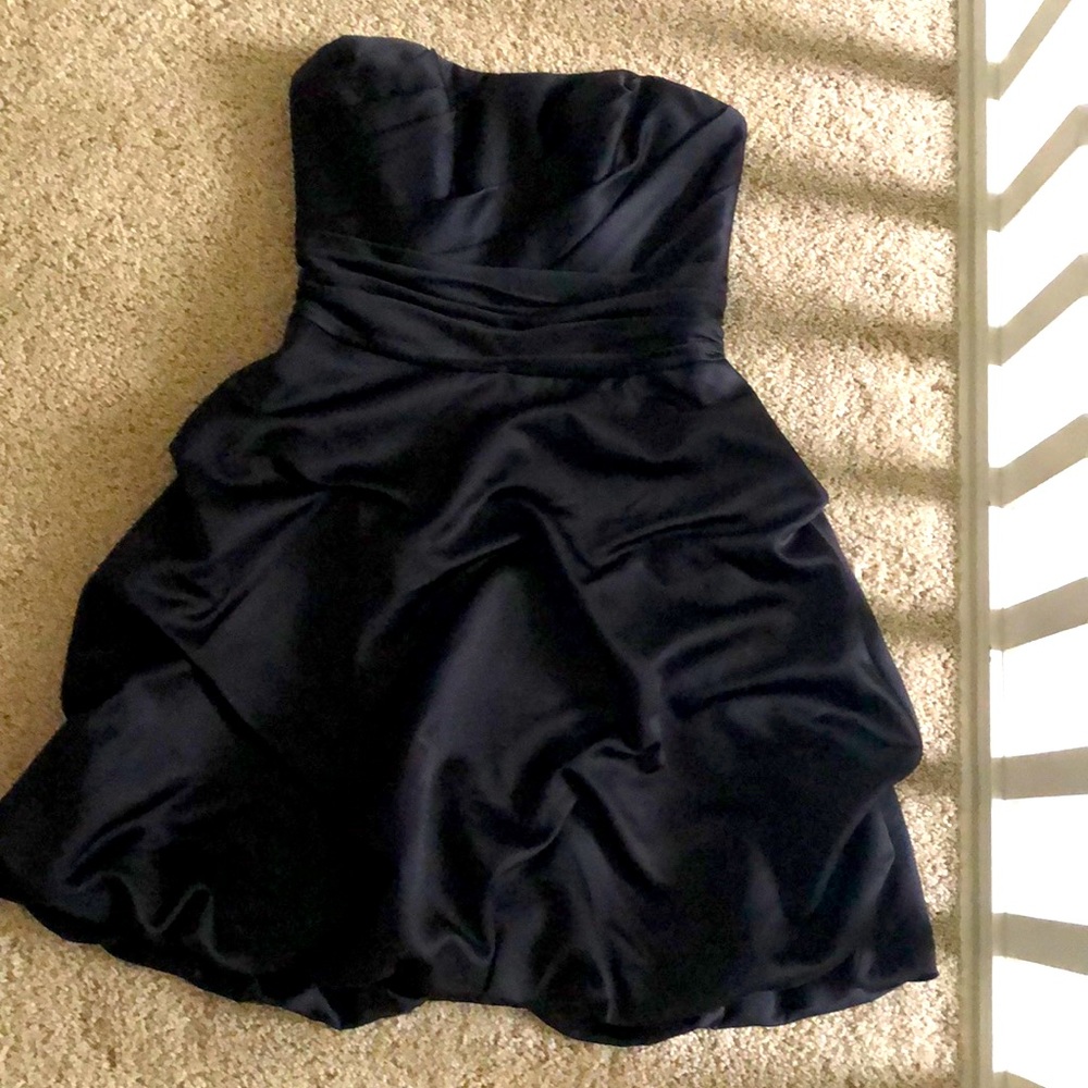 David’s Bridal Bubble Satin Black Strapless Homecoming dress